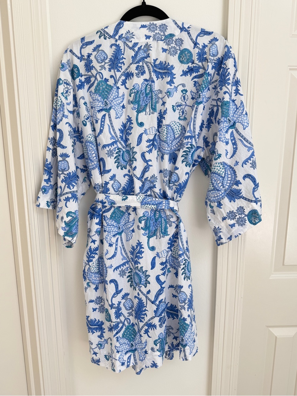 Roller Rabbit Amanda Kimono Robe - Picture 9 of 11